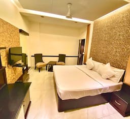 Elite Room