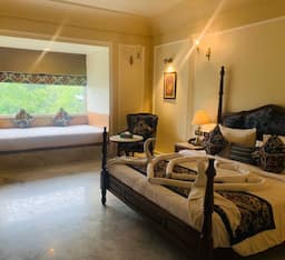 Jharokha Haveli Suite (Kamal Bagh)