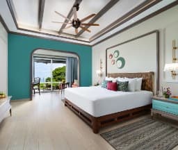 Deluxe Room King Bed