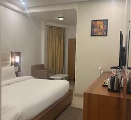 Standard Non-View Room