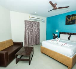 Deluxe Garden View Room