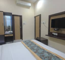 Executive AC Room