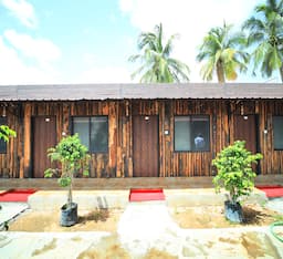 Royal Cottage Room