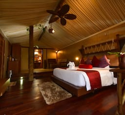 Luxury Pavilion