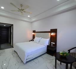 Royal Deluxe Room