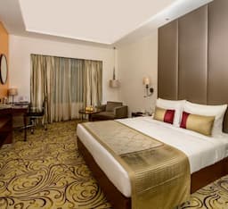 Deluxe Double Room - King Bed