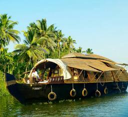 One Bed Room House Boat