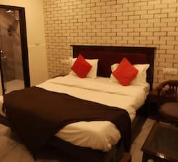 Economy Deluxe Room