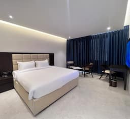 Executive Room Double Queen Bed