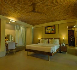 Earth Room
