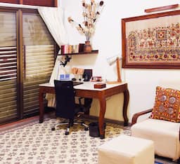 Modern Heritage Classic Room