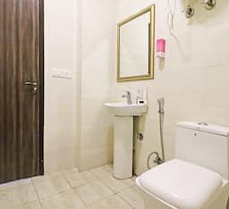 Deluxe Double Room With Work Desk