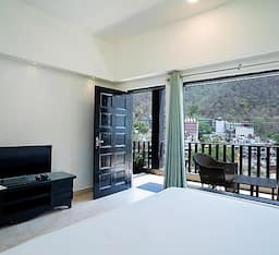 Premium Room with Ganga View