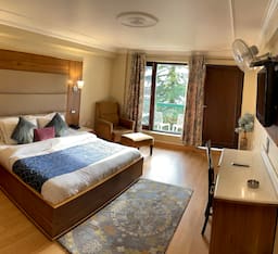 Superior Room Valley View Room