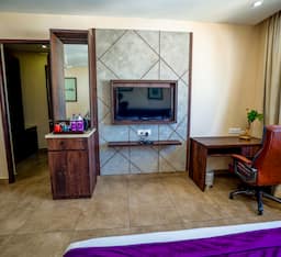 Elite Room