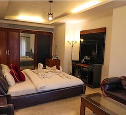 Luxury Room