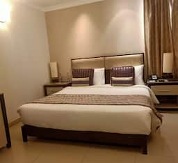 Superior Room - 1 Double Bed 20SQM WiFi Shower