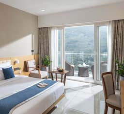 Kohinoor Manor