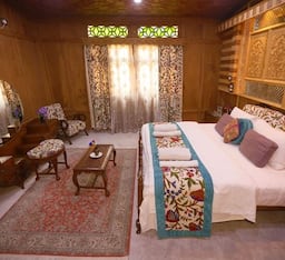 Double Bed Room