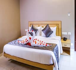 Queen Room
