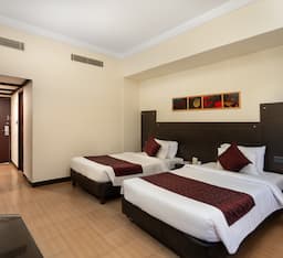 DELUXE TWIN ROOM