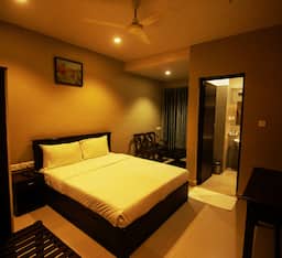 Queen Room With Mountain View