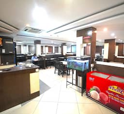 Executive Non AC