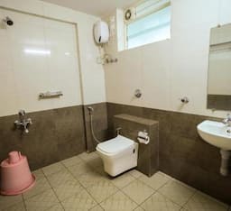 Deluxe Room AC
