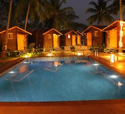 Deluxe Room Pool View