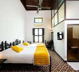 Traders Twin Room