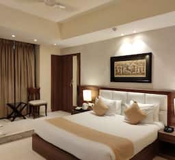 Deluxe Room ( King/Twin)