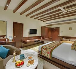 Super Deluxe Room