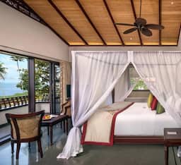 Superior Lake View Room