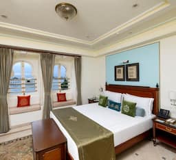 Palace Room