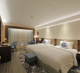 Deluxe Room Twin Bed