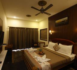 Standard Room with Balcony and Sea View