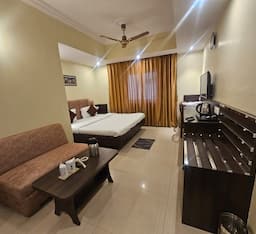 Super Deluxe Room