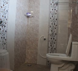 Deluxe Room AC