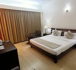 Deluxe Room (King or Twin - Subject to Availability)