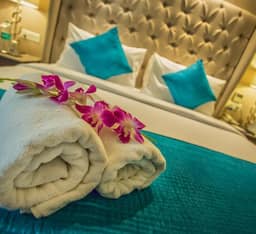 Deluxe Room - 1 Double Bed 26SQM Free WiFi Shower
