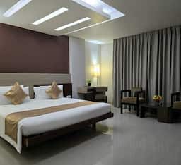 Elegant Club Room
