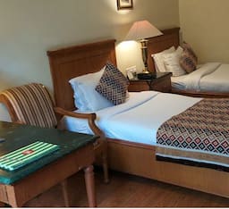 Twin Bed Room