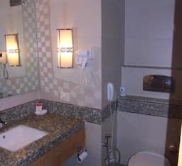 Deluxe Double Room Only