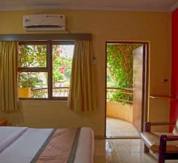 Classic Room with Garden View