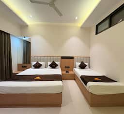 Triple Bed A/C
