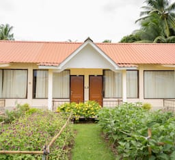 Deluxe AC Room
