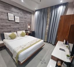Corporate Privilege Room  King Bed