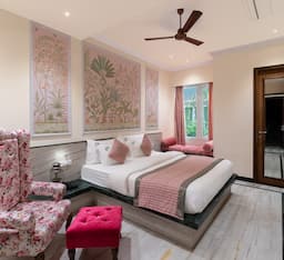 Deluxe Room Non Lake Facing