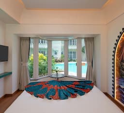 Kingfisher Deluxe Room with Pool View