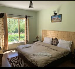 Deluxe Room..